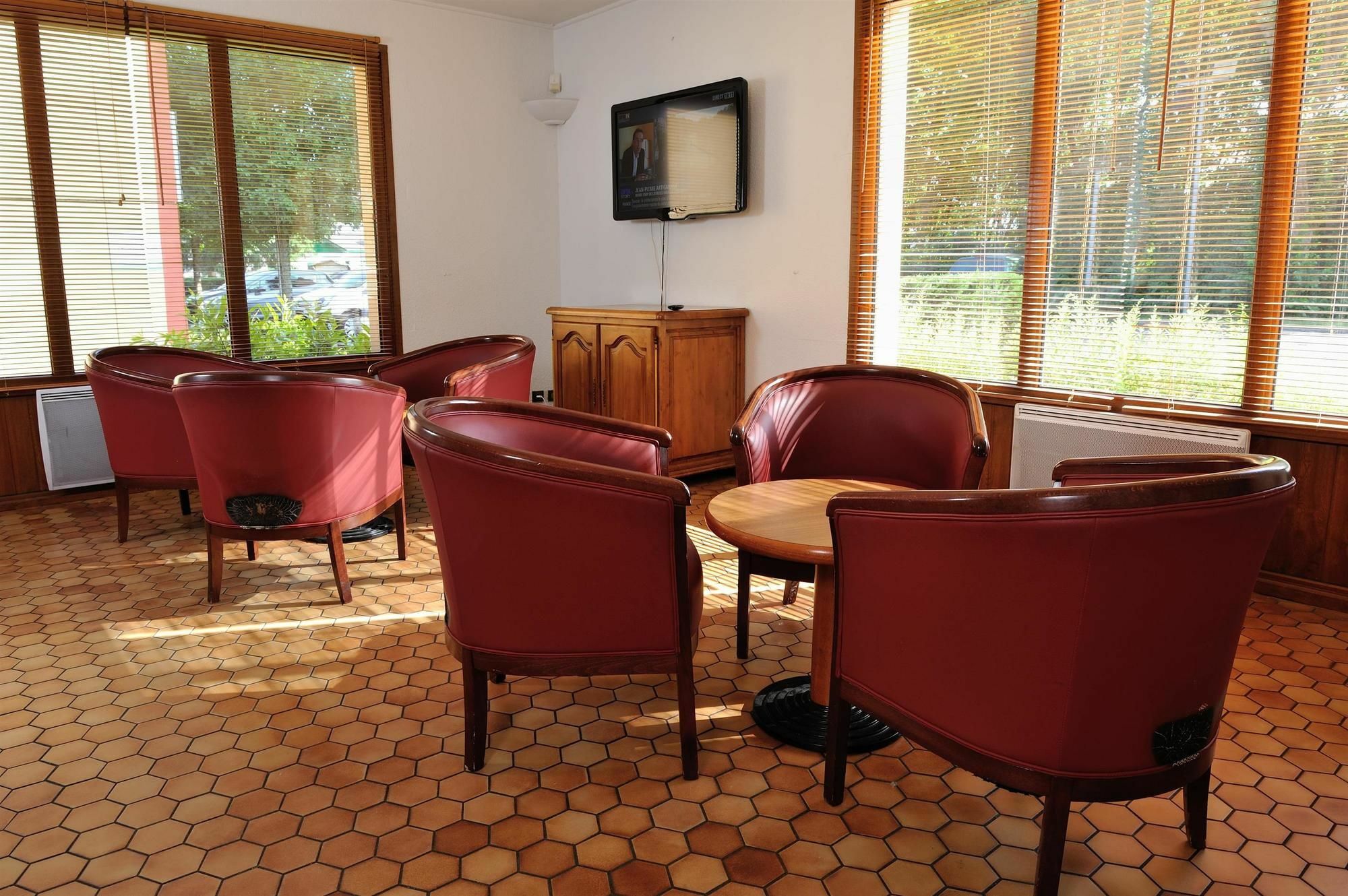 Kyriad Direct Nancy Est - Essey Exterior foto